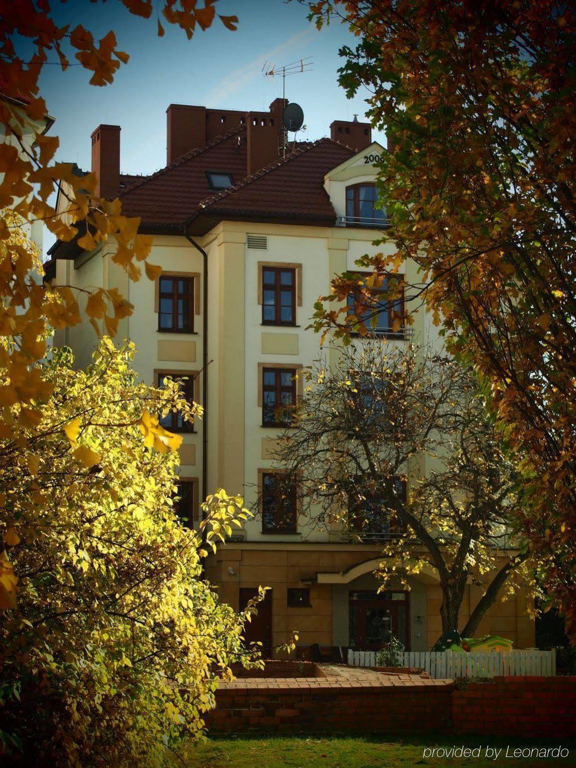 Hotel Arte Brzeg Exteriér fotografie