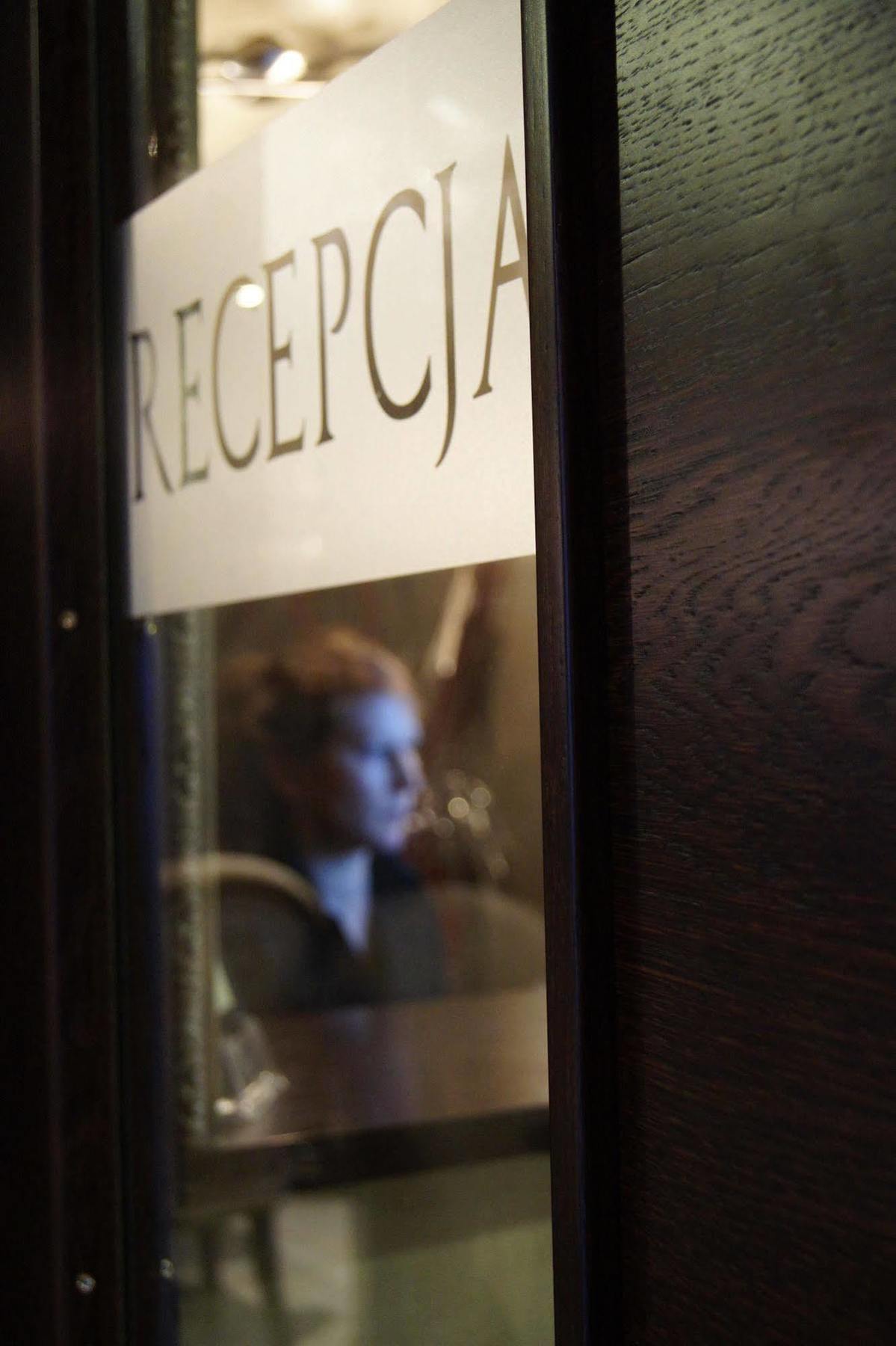 Hotel Arte Brzeg Exteriér fotografie